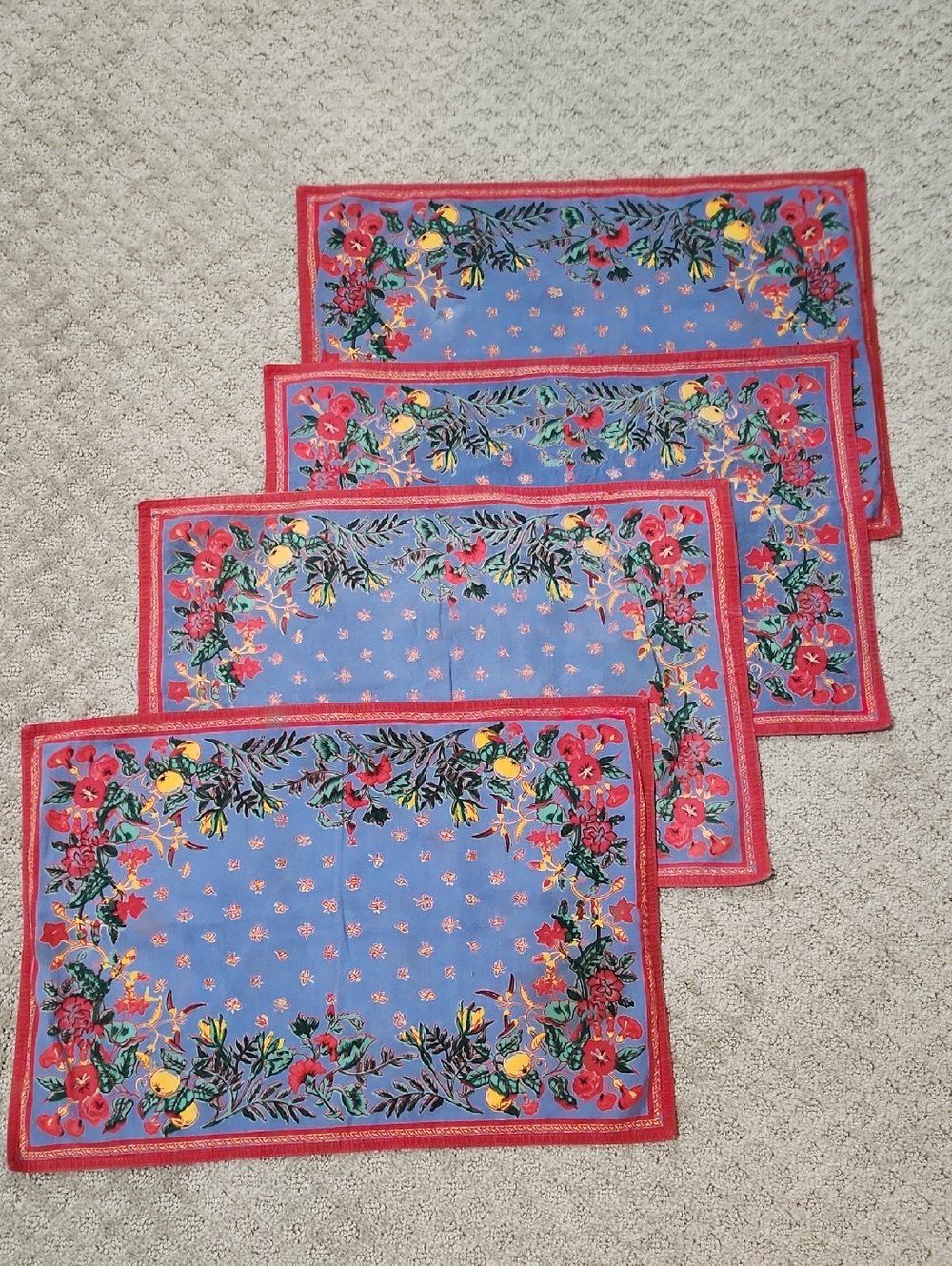 Williams Sonoma French Country Blue  Fabric Placemats Set Of Four Red & Yellow